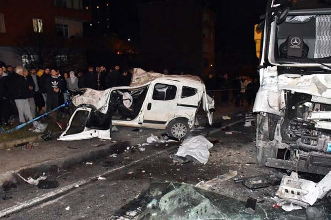 istanbul’daki-feci-kazada-rizeli-genc-tamer-tavukcu-hayatini-kaybetti-(4).jpg