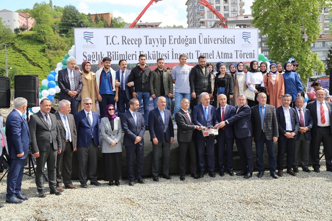 recep-tayyip-erdogan-universitesi-saglik-bilimleri-fakultesi-temel-atma-toreni-gerceklestirildi-2.jpg