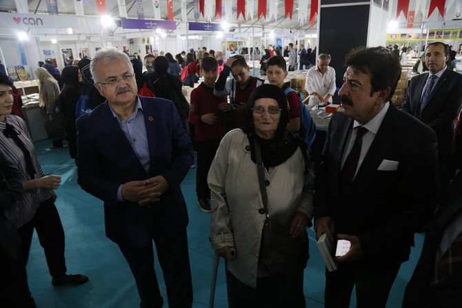 ’rize-kitap-gunleri-fuari’-acildi-(2)-002.jpg