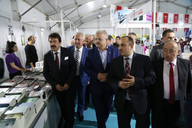 ’rize-kitap-gunleri-fuari’-acildi-(7)-003.jpg