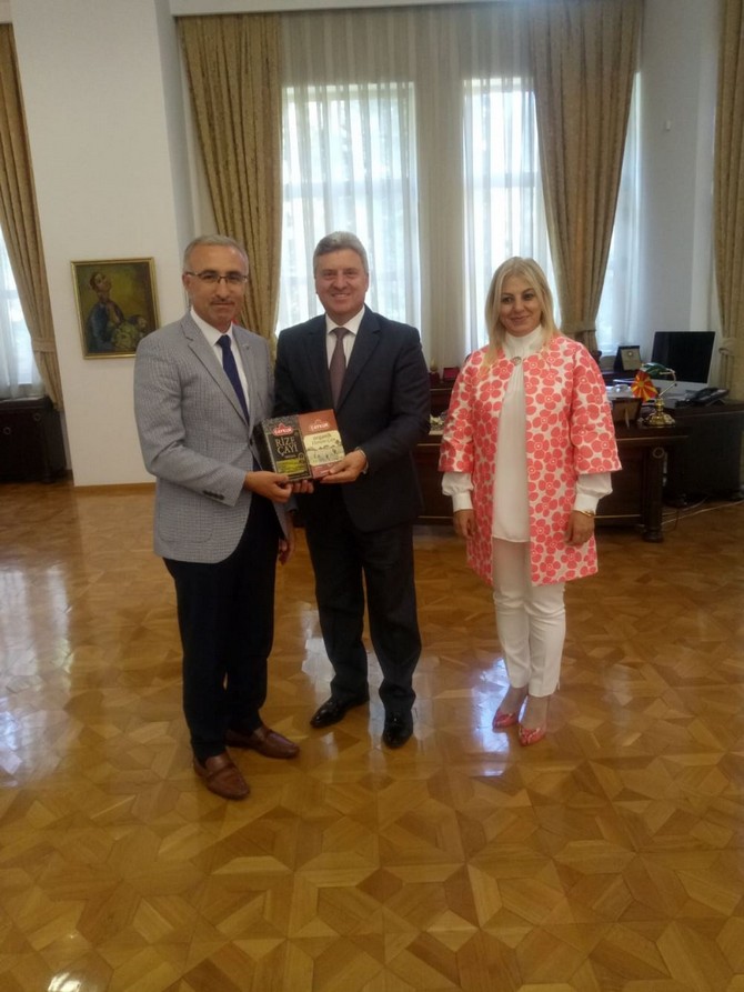 -prof.-dr.-huseyin-karaman,-makedonya-cumhuriyeti-cumhurbaskani-gjorge-ivanoz’u-ziyaret-etti-(2).jpg