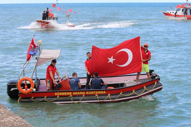 -trabzon’un-surmene-ilcesinde-“hayden-surmene’ye”-etkinligi-kapsaminda-duzenlenen-tekne-yarismalari-renkli-goruntulere-sahne-oldu.--(15).jpg