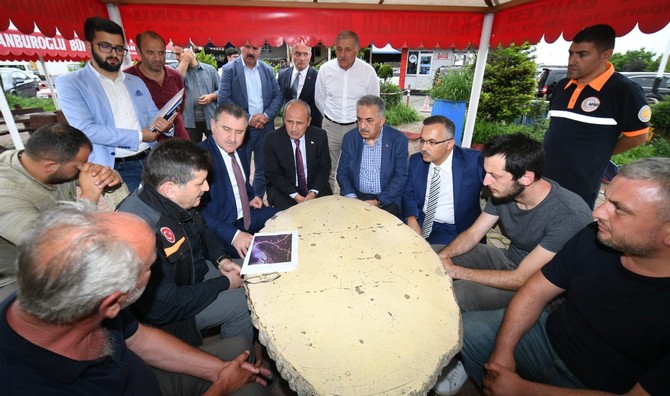 -ulastirma-ve-altyapi-bakani-mehmet-cahit-turhan-rizede-(9).jpg