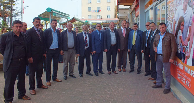 00-002.jpg 00-002.jpg