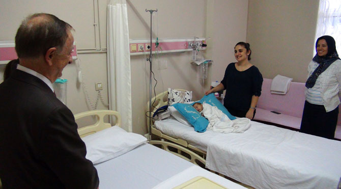 00-021.jpg 00-021.jpg