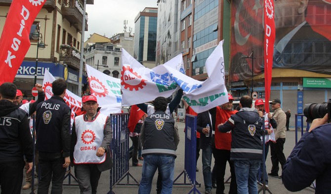 1-mayis-emek-ve-dayanisma-gunu,-rize’de-kutlandi-(7).jpg