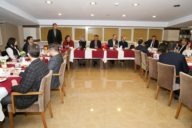 10-ocak-idareciler-gunu-rizede-kutlandi-2.jpg 10-ocak-idareciler-gunu-rizede-kutlandi-2.jpg