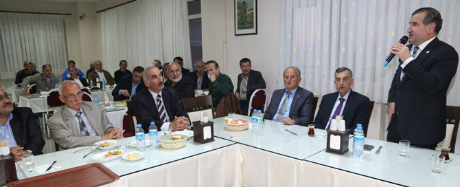 11-002.jpg 11-002.jpg