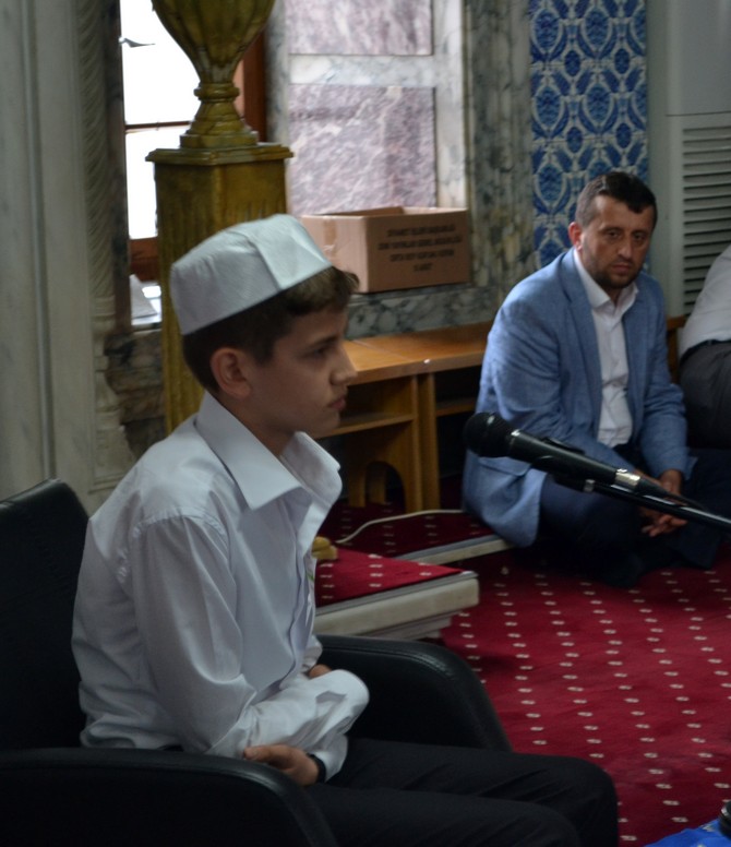 13.-turkiye-hafizlik-yarismasi-rizede-yapildi-(8).jpg