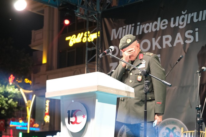 15-temmuz-gazisi-3-ordu-kurmay-baskani-ve-garnizon-komutani-tumgeneral-davut-ala-o-gece-yasadiklarini-hatirlayarak-gozyaslarina-hakim-olamadi-1.jpg