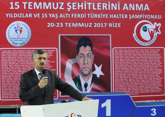 15-temmuz-sehitleri-turkiye-halter-sampiyonasi-(8).jpg