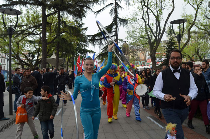 16.-karadeniz-uluslararasi-tiyatro-festivali-basladi4.jpg
