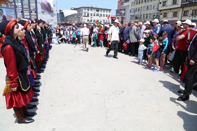 19-mayis-rizede-coskuyla-kutlandi-(16).jpg