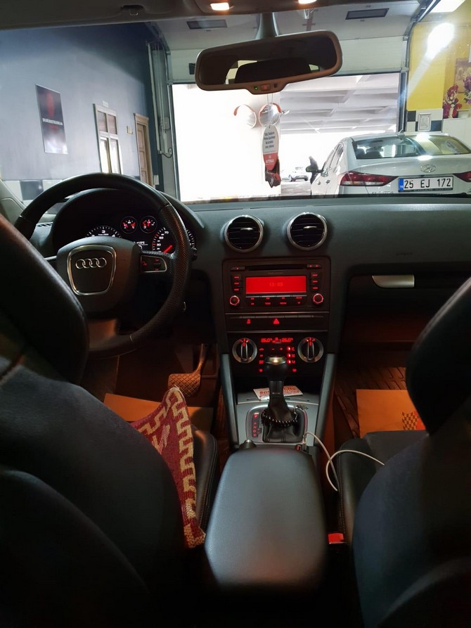 2012-model-2013-trafige-cikisli-audi-a3-sportback-ambition-paket-satilik-(5).jpg