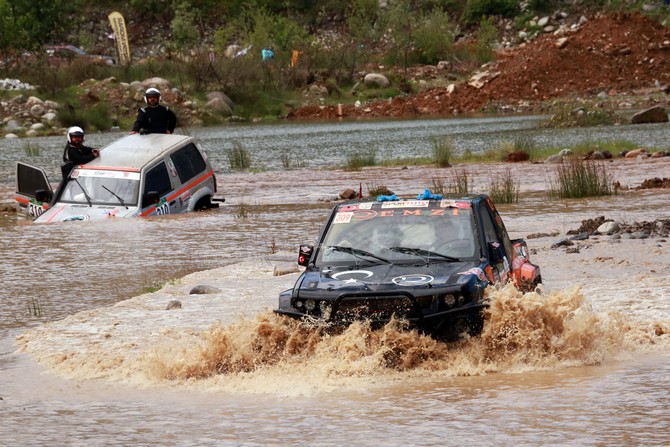 2017-turkiye-offroad-sampiyonasi-ikinci-yarisi-rizede-organize-edildi-(4).jpg