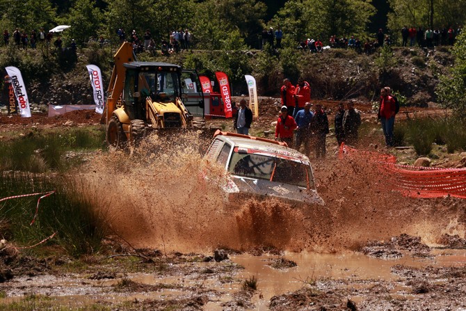 2017-turkiye-offroad-sampiyonasi-ikinci-yarisi-rizede-organize-edildi-(5).jpg