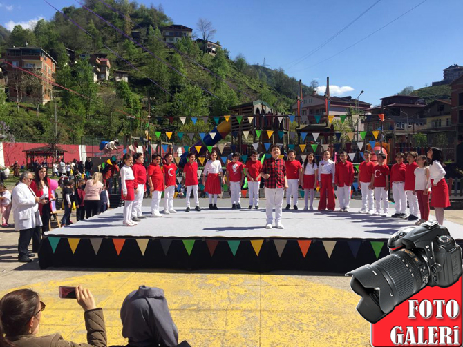 23-nisan-ozel-rize-cozum-ilkokulu-foto-galeri.jpg