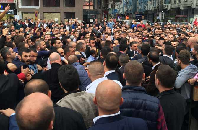 233-001.jpg 233-001.jpg