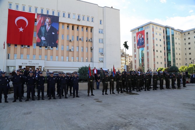 29-ekim-cumhuriyet-bayrami-rize-(2).jpg