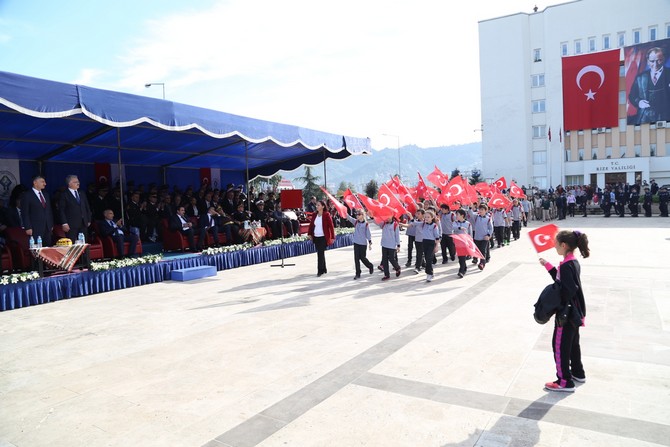 29-ekim-cumhuriyet-bayrami-rize-(22).jpg