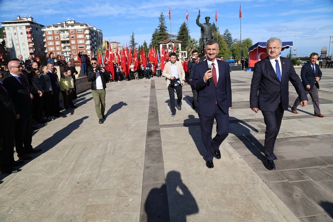 29-ekim-cumhuriyet-bayrami-rize-(5).jpg