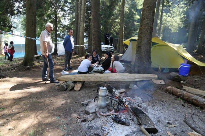 31.-curispil-yaylasi-efkari-asiklar-senligi-ve-karakucak-guresleri-festivali-sona-erdi-(3).jpg
