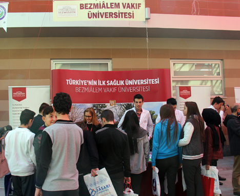 4.-universite-tanitim-fuari’nda-tip-ve-eczacilik-fakulteleri-stantlarina-yogun-ilgi3.jpg 4.-universite-tanitim-fuari’nda-tip-ve-eczacilik-fakulteleri-stantlarina-yogun-ilgi3.jpg