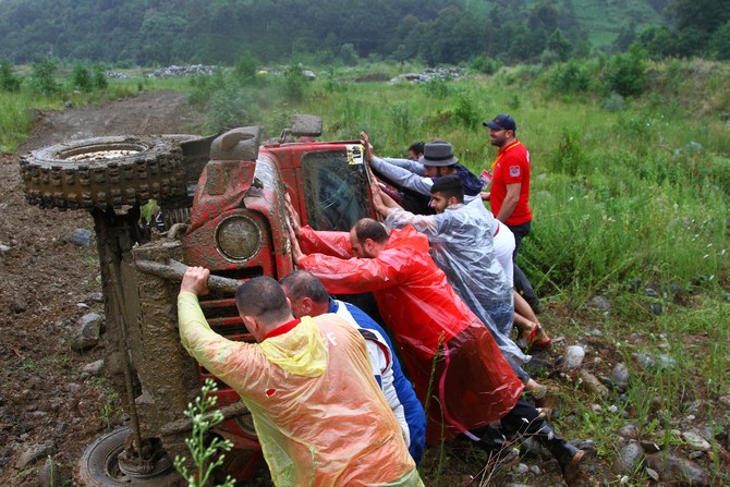 5.-uluslararasi-ardesen-mahalli-off-road-oyunlari-(9).jpg