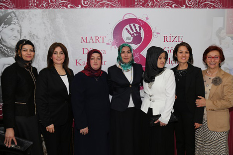 8-mart-dunya-kadinlar-gunu-etkinligi-1.jpg 8-mart-dunya-kadinlar-gunu-etkinligi-1.jpg