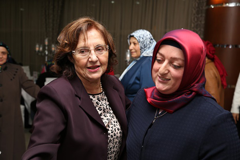 8-mart-dunya-kadinlar-gunu-etkinligi-12.jpg 8-mart-dunya-kadinlar-gunu-etkinligi-12.jpg