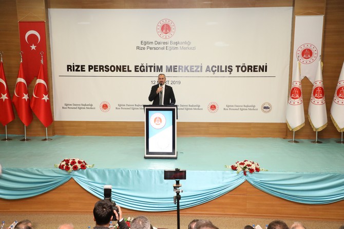 adalet-bakani-abdulhamit-gul,-adalet-bakanligi-rize-personel-egitim-merkezinin-acilisina-katildi-(2).jpg