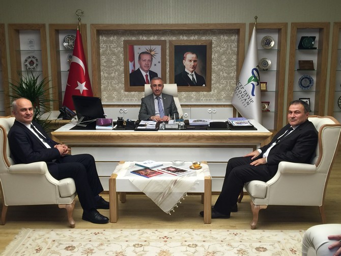 adem-cakicidan-rteu-rektoru-huseyin-karamana-veda-ziyareti-(1).jpg