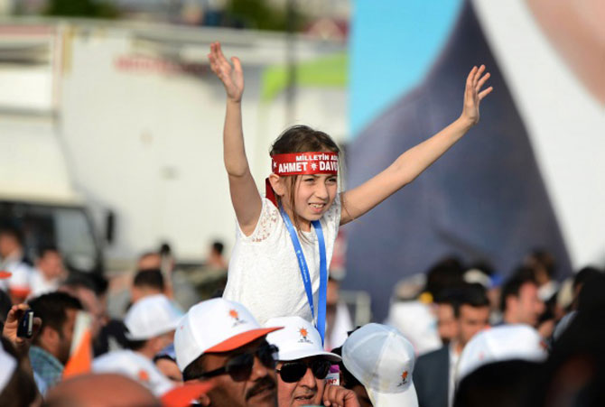 ahmet-davutoglu,-istanbul-mitinginde3.jpg ahmet-davutoglu,-istanbul-mitinginde3.jpg