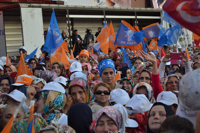 ahmet-davutoglu-rize-mitingi-13.jpg ahmet-davutoglu-rize-mitingi-13.jpg