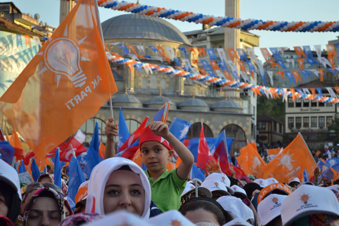 ahmet-davutoglu-rize-mitingi-17.jpg ahmet-davutoglu-rize-mitingi-17.jpg