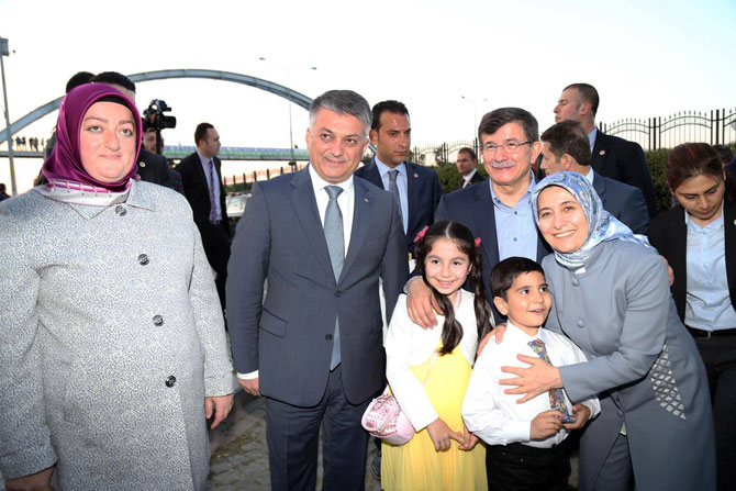 ahmet-davutoglu-rize-valiligi-ziyareti-1.jpg ahmet-davutoglu-rize-valiligi-ziyareti-1.jpg