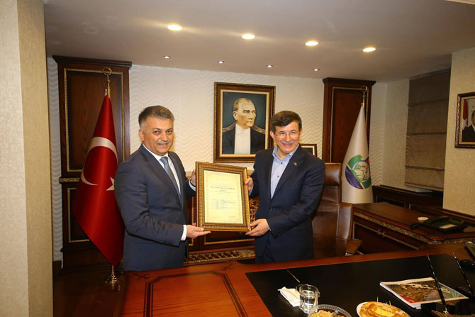 ahmet-davutoglu-rize-valiligi-ziyareti4.jpg ahmet-davutoglu-rize-valiligi-ziyareti4.jpg