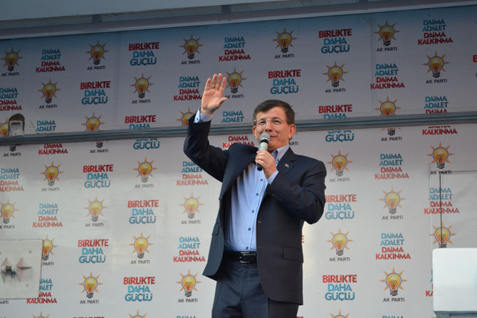 ahmet-davutoglu-rizede-2.jpg ahmet-davutoglu-rizede-2.jpg