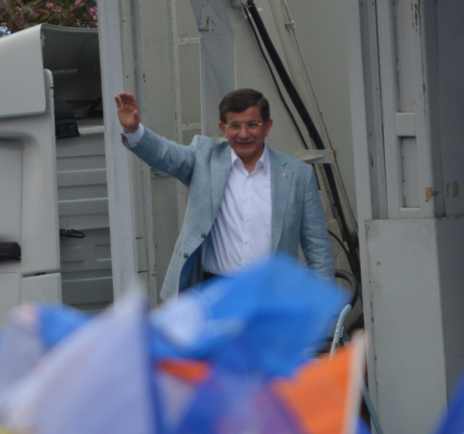 ahmet-davutoglu-trabzonda-(1).jpg