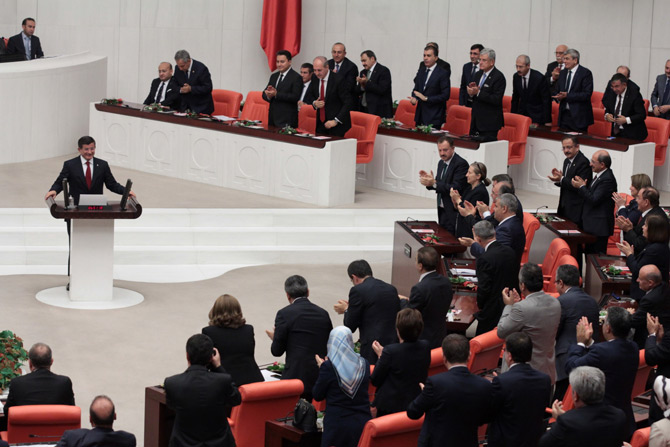 ahmet-davutoglu-yemin-etti-1.jpg ahmet-davutoglu-yemin-etti-1.jpg