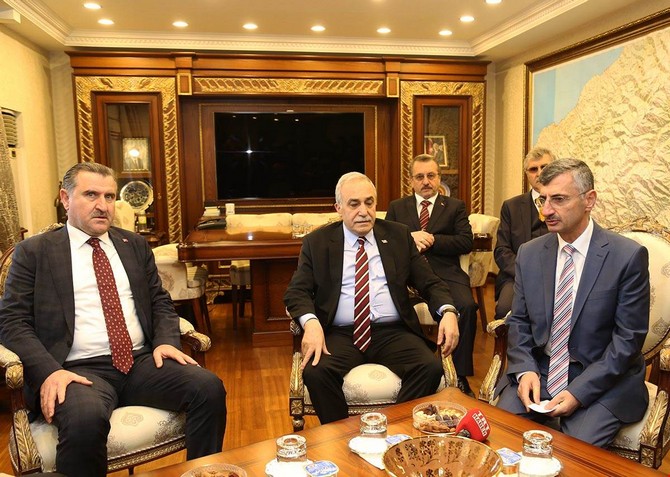 ahmet-esref-fakibaba-ve-osman-askin-bak-rizede-(2).jpg