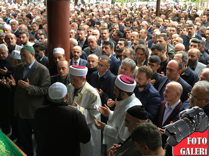 ahmet-hamdi-yilmazin-cenaze-fotograflari.jpg