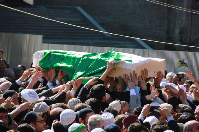 ahmet-yasar-hocaefendi-son-yolculuguna-ugurlandi1.jpg ahmet-yasar-hocaefendi-son-yolculuguna-ugurlandi1.jpg