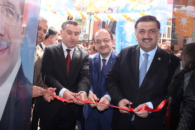 ak-adaylar-rizede-secim-irtibat-burolarini-acti--2-001.jpg ak-adaylar-rizede-secim-irtibat-burolarini-acti--2-001.jpg