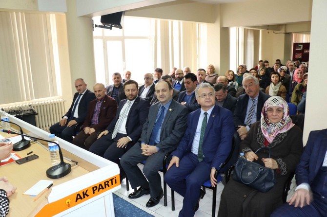 ak-parti’de-85.-il-danisma-toplantisi-yapildi-(3).jpg