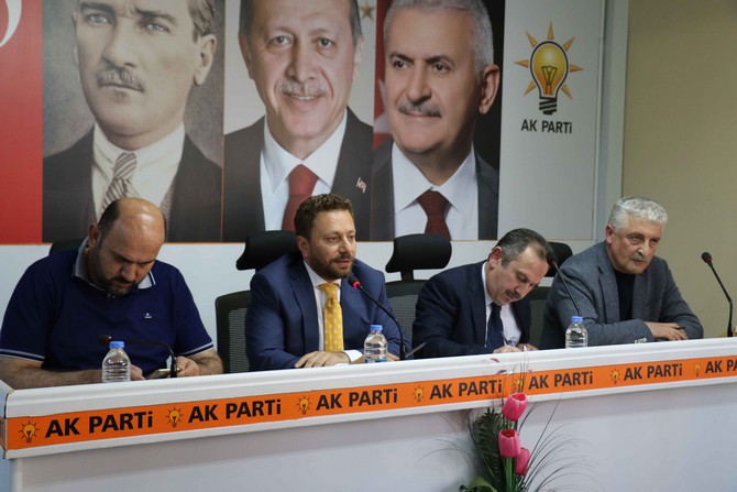 ak-parti’de-genisletilmis-il-yonetim-kurulu-toplantisi-yapildi-(1).jpg