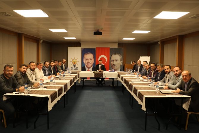 ak-parti’de-karadeniz-bolgesi-il-baskanlari-rize’de-toplandi-(2).jpeg