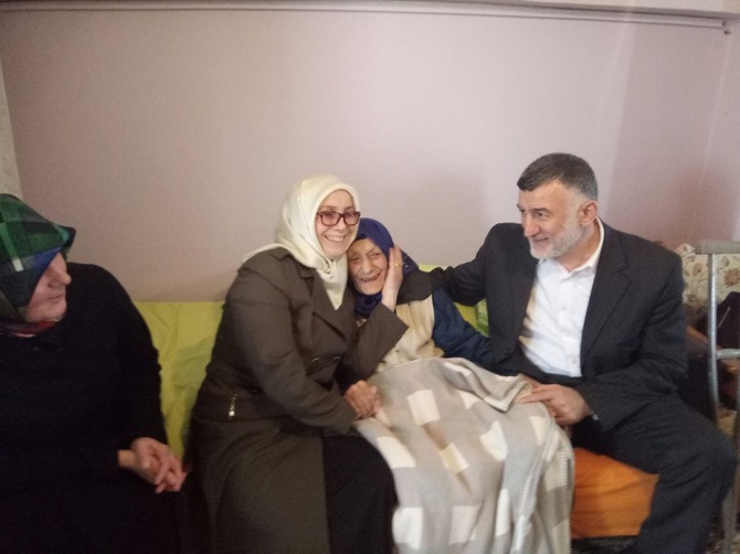 ak-parti’den-yaslilara-anlamli-ziyaret-(3).jpg