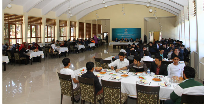 ak-parti-adayi-bak,-rteu’nun-lejyonerleriyle-1.jpg ak-parti-adayi-bak,-rteu’nun-lejyonerleriyle-1.jpg