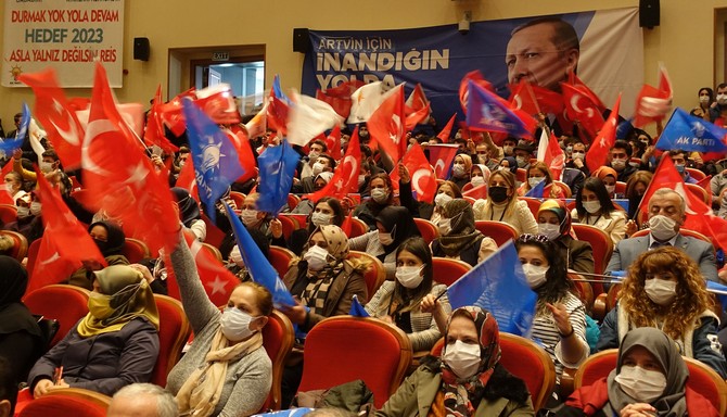 ak-parti-artvin-7.-olagan-il-kongresi-yapildi-(3).jpg